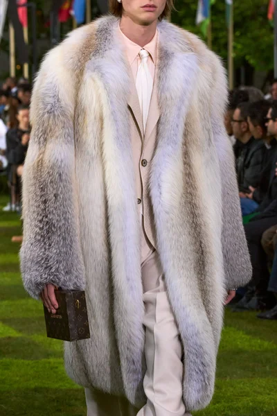 Look 186